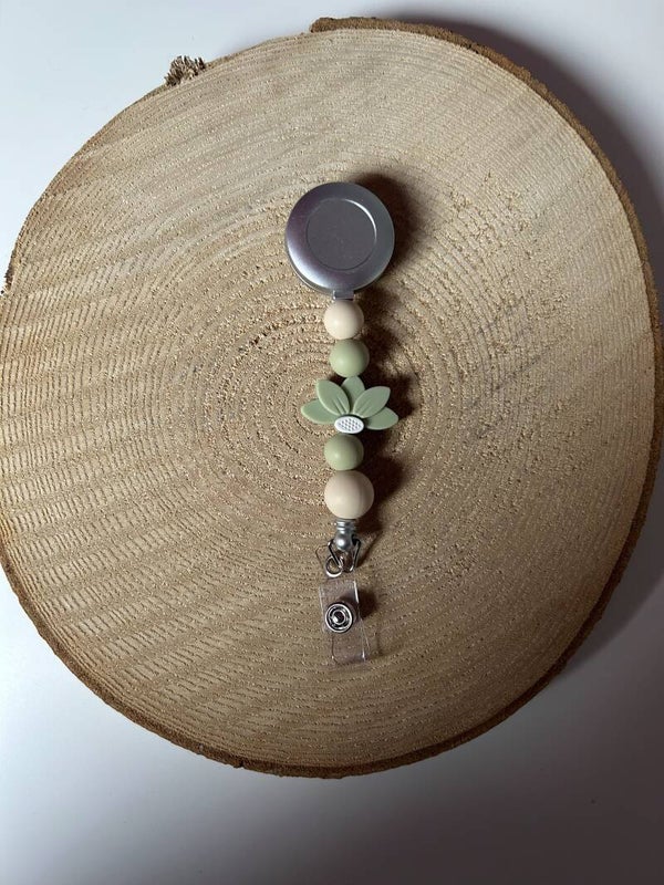 Badgehouder met halve bloem