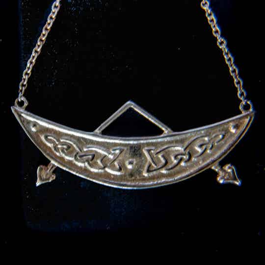 Vintage Celtic designed pendant necklace from the isle of Iona