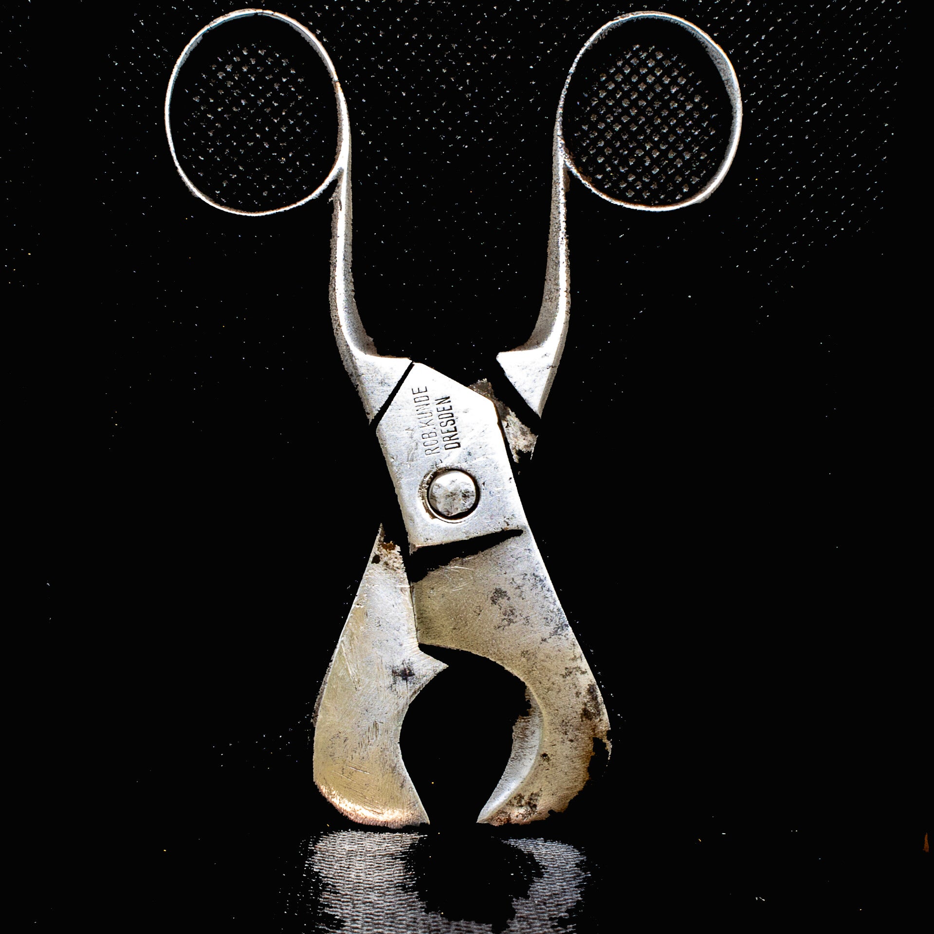 Antique/vintage cigar scissors by Rob Kunde of Willstrasse, Dresden, Germany