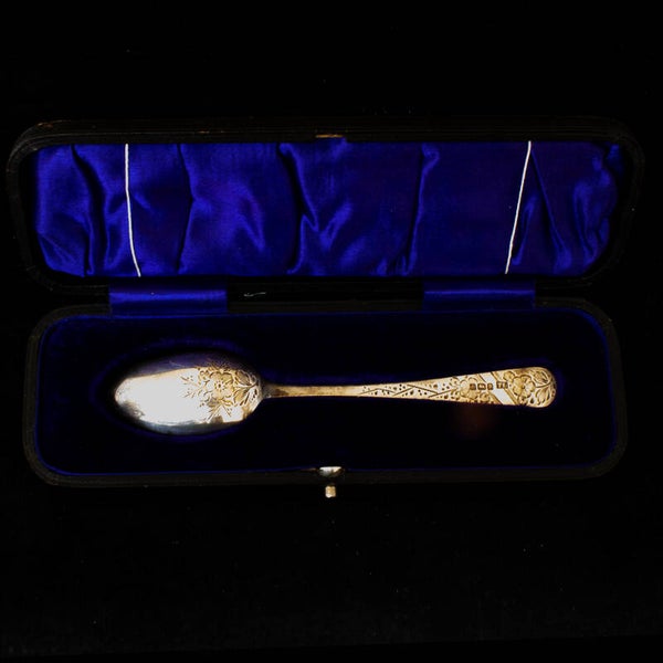 Antique cased 1907 sterling silver spoon