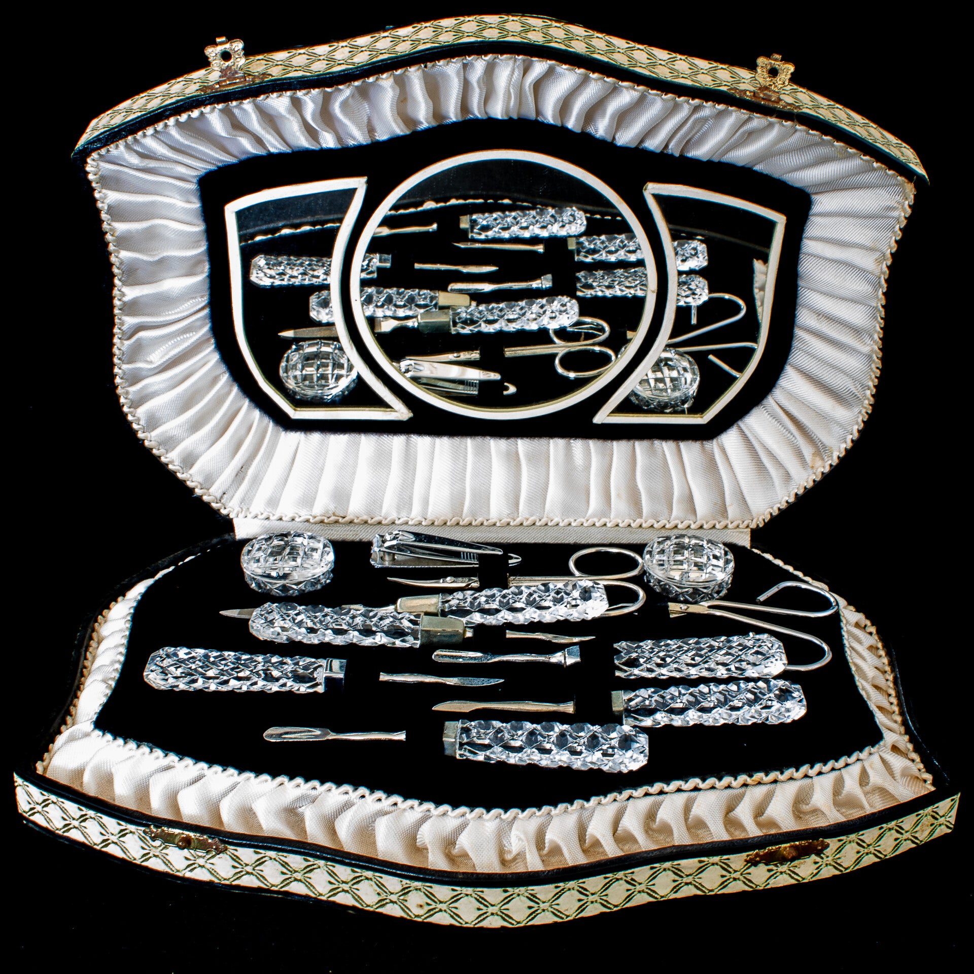 Mid-century, cased, woman’s manicure set for the dressing table