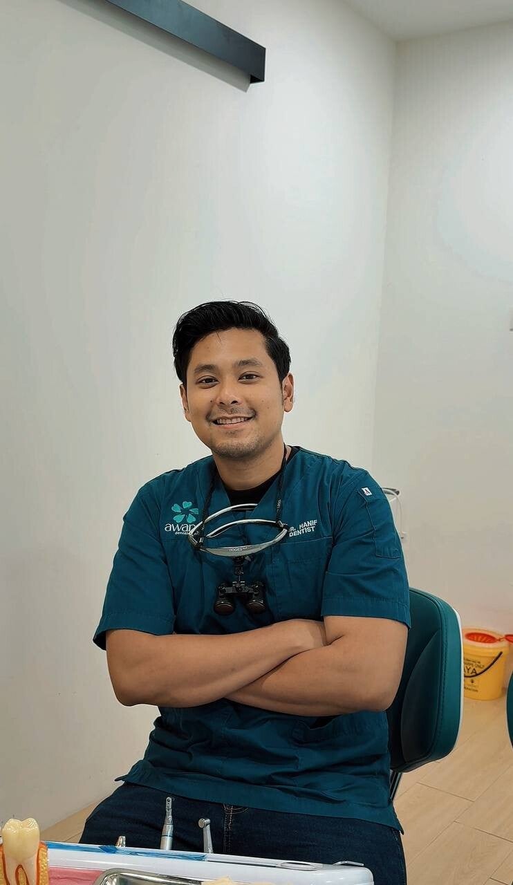 Doktor Hanif BDS pergigian Awana Dental Bangi