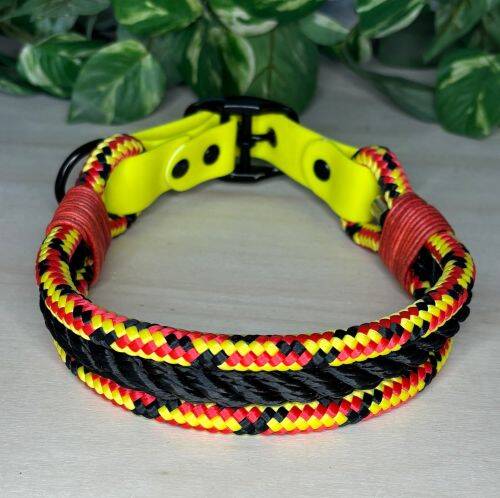 Hundehalsband aus Tau/PPM in Deutschlandfarben