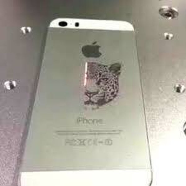 Gravure dessin sur iPhone