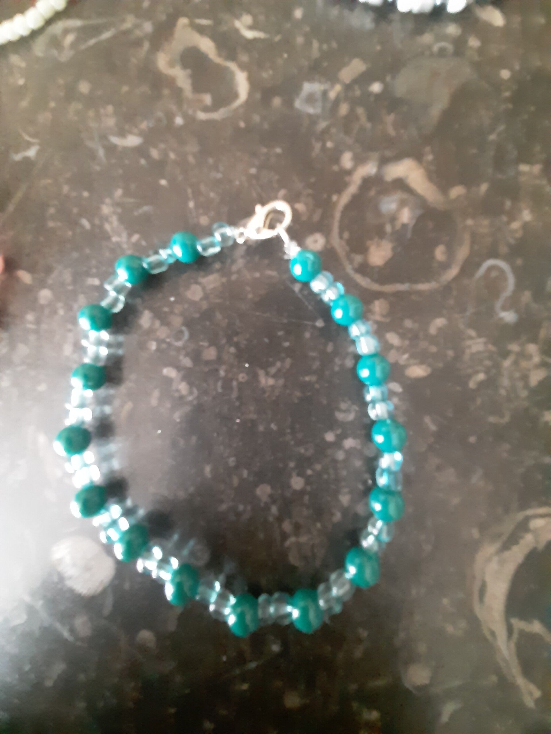 Zelfgemaakte armband