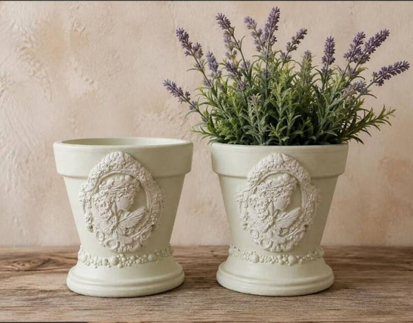 ELEGANT DECORATIVE PEDESTAL PLANTER -  off white/ cream
