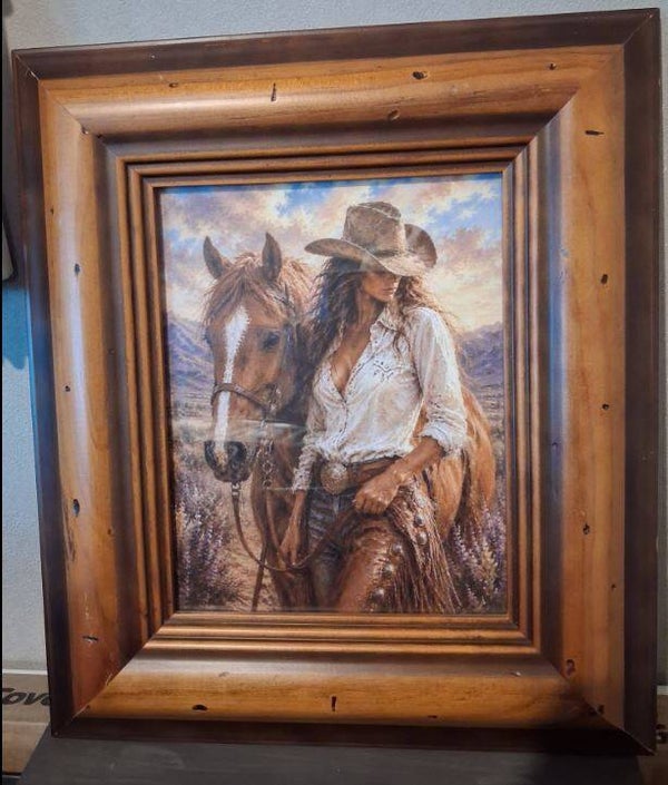COWGIRL IN SOLID RUSTIC FRAME