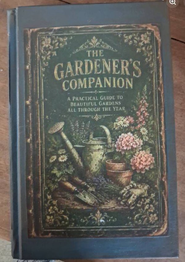 VINTAGE DECORATIVE GARDENER TABLE BOOK