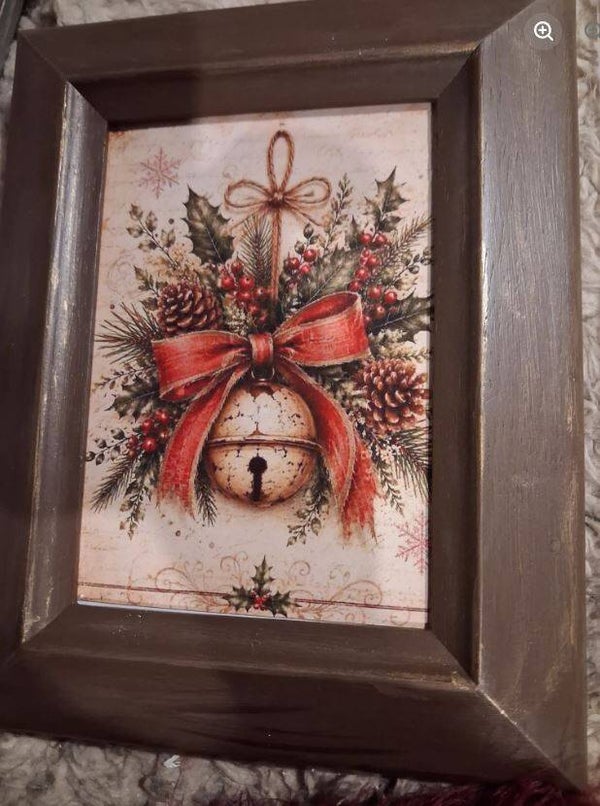 TRADITIONAL CHRISTMAS BELL PRINT