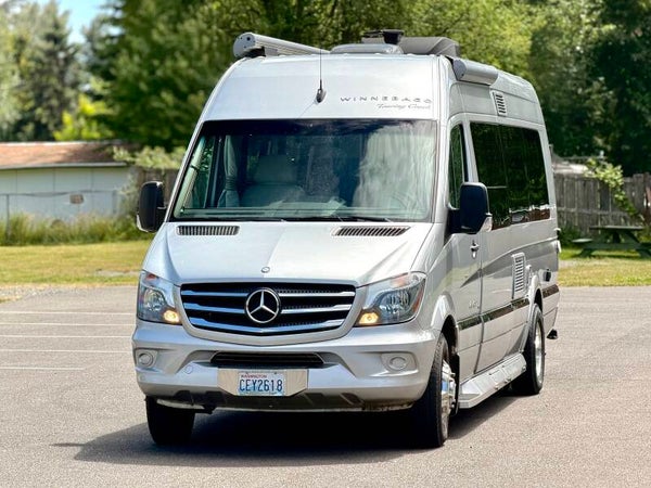 2015 Winnebago Era 70C Touring Coach – Mercedes-Benz Sprinter Diesel – Only 48,000 Original Miles