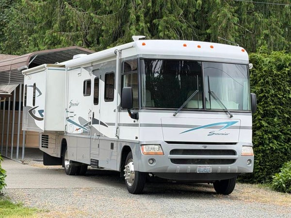 2004 Itasca Suncruiser 35U With Only 70,000 Miles
