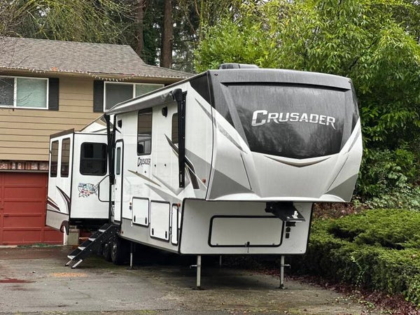 2021 Forest River Crusader 381MBH – Fifth Wheel for Sale!