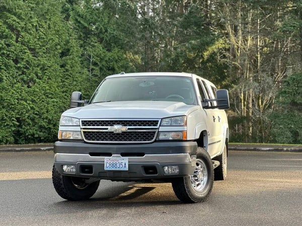 2005 Chevy Silverado 2500HD Crew Cab — RARE 6.6L Turbo Diesel Low Mile