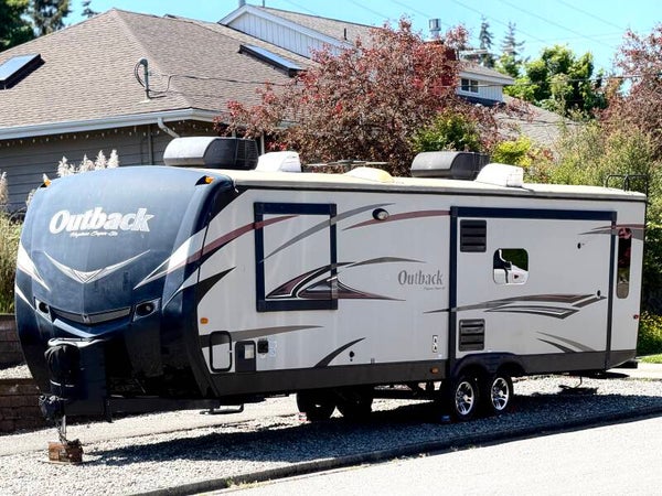 2015 Keystone Outback 316RL Diamond Edition