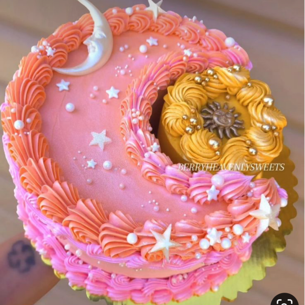 Sun & Moon Cake