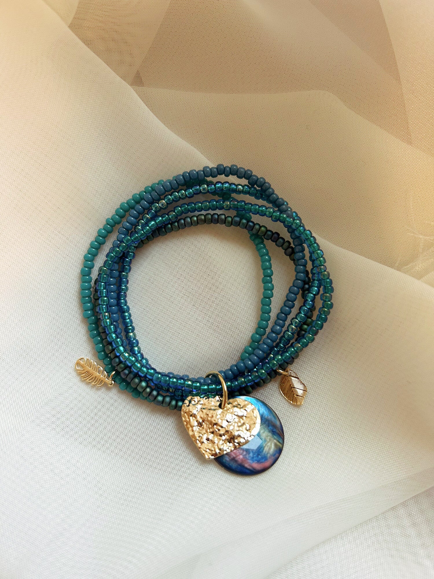 Hearts, Feathers and Leafs