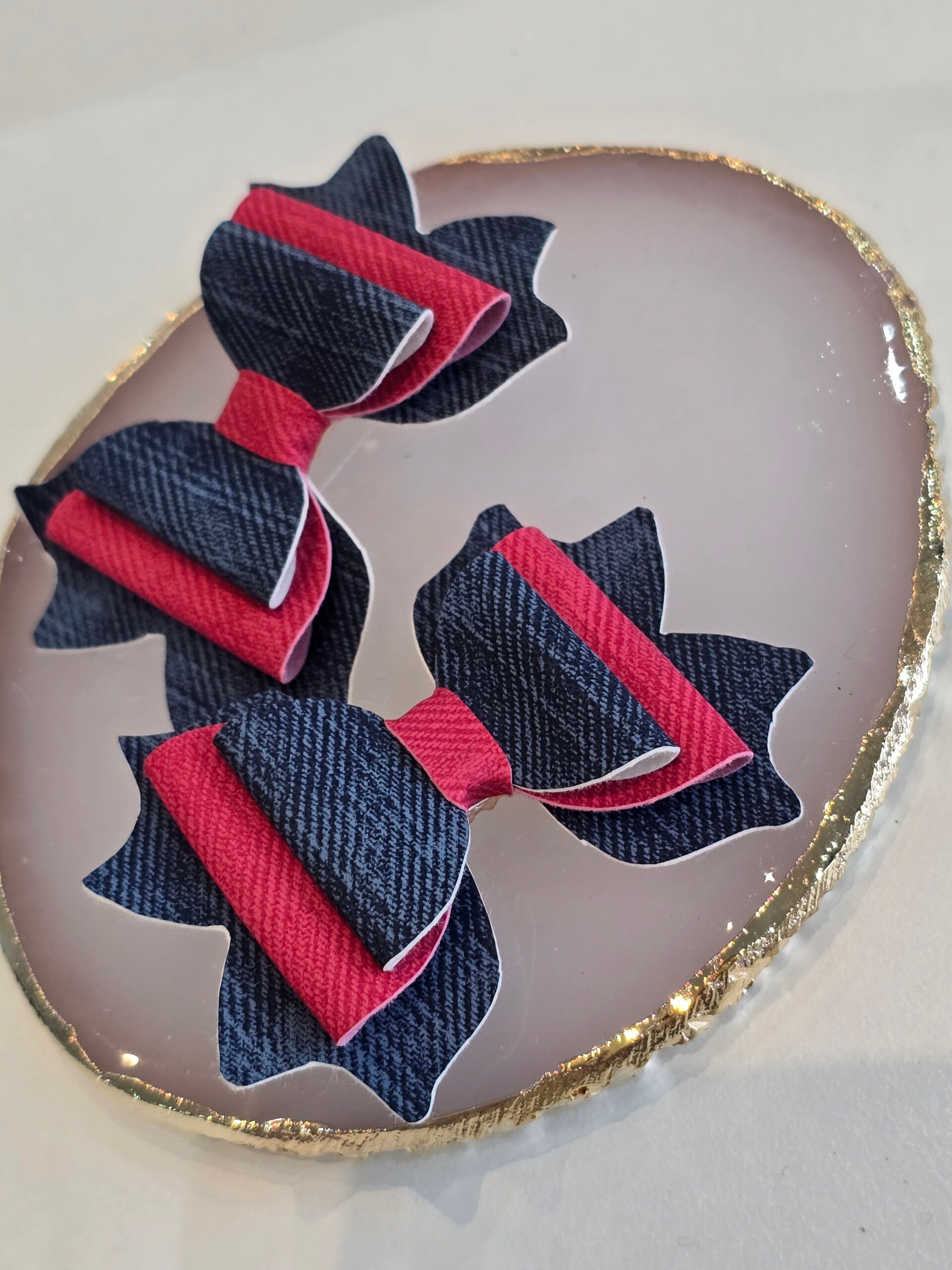 setje blauw rood jeans