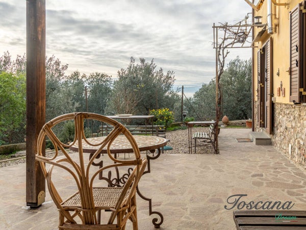 Gavorrano, appartamento con giardino e vista al piano terra