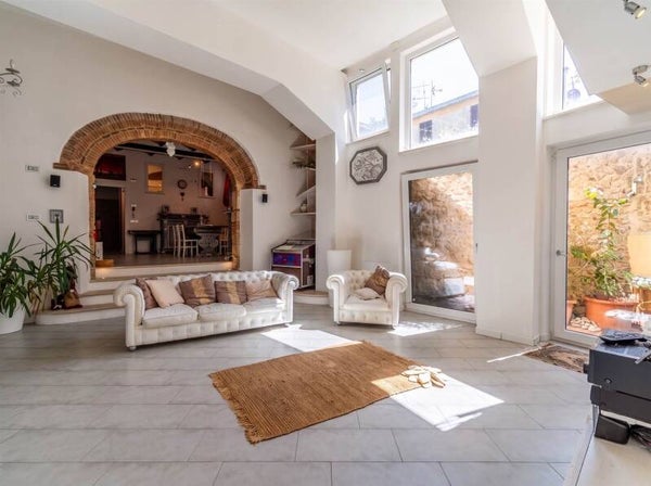 Massa Marittima, Centro Storico - Grande appartamento con resede privato