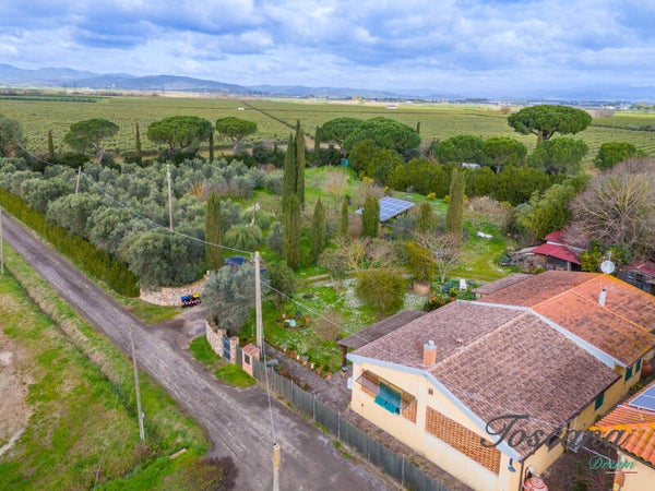 Grosseto, Villino con due appartamenti con giardino privato