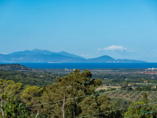 Filare, appartamento di pregio con vista sul golfo di Follonica