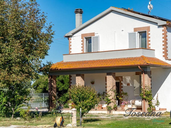 Castiglione Della Pescaia, Villa ristrutturata con vista a 360
