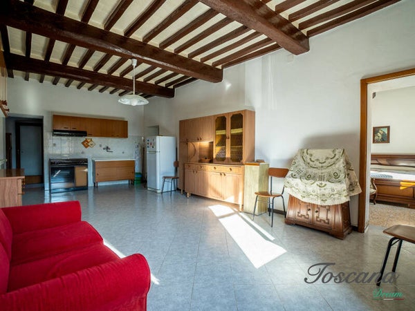 Monterotondo Marittimo, appartamento al primo piano in centro