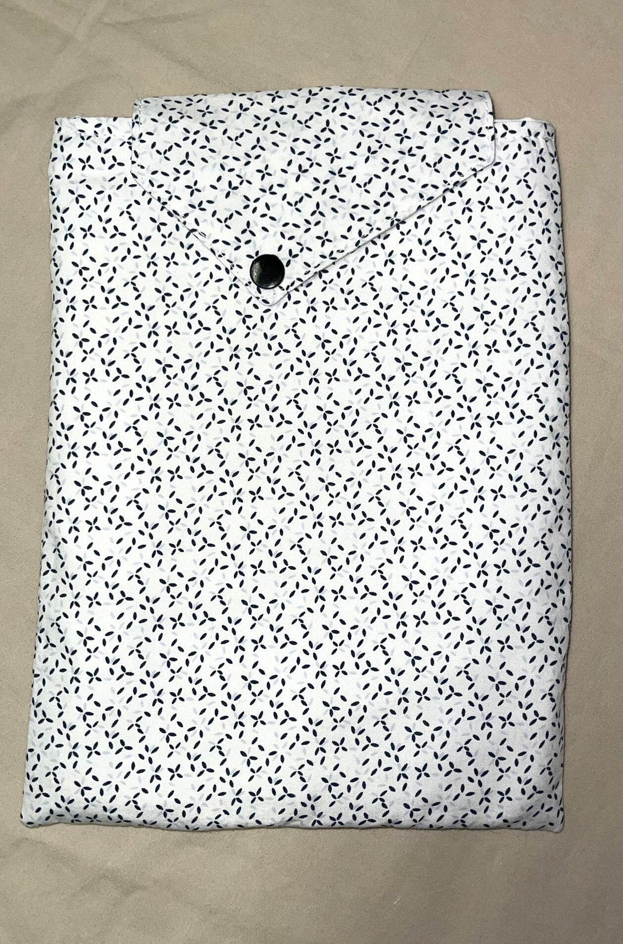 Housse pour livre de poche