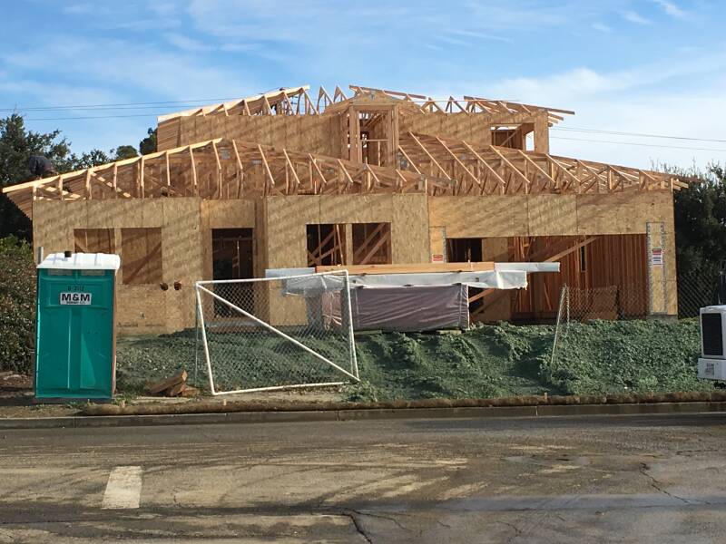 ROOF TRUSSES
