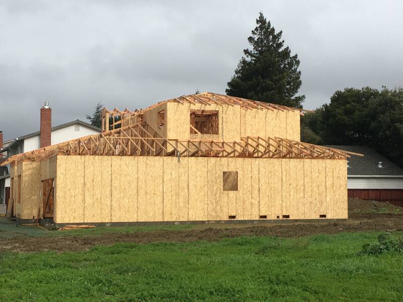 ROOF TRUSSES