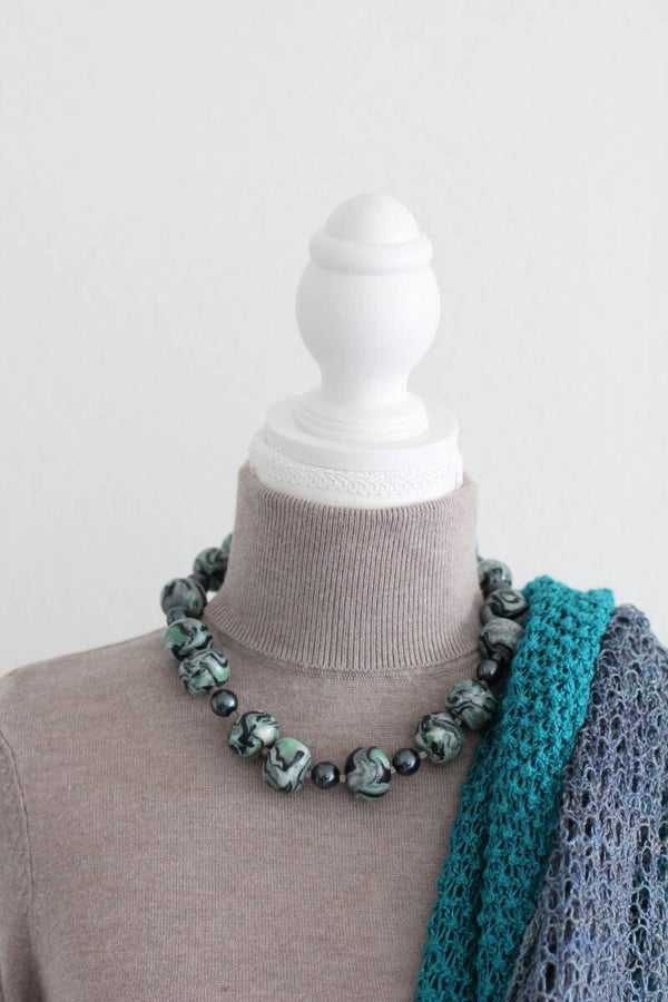 Halskette "petrol marmoriert"