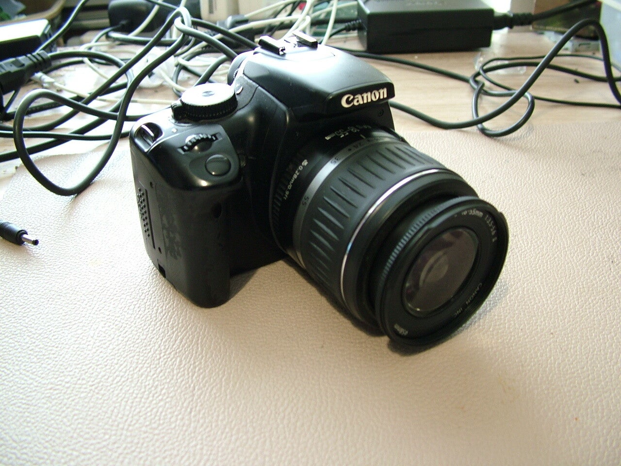 Canon EOS 400D 10.1MP + Obiektyw 18-55