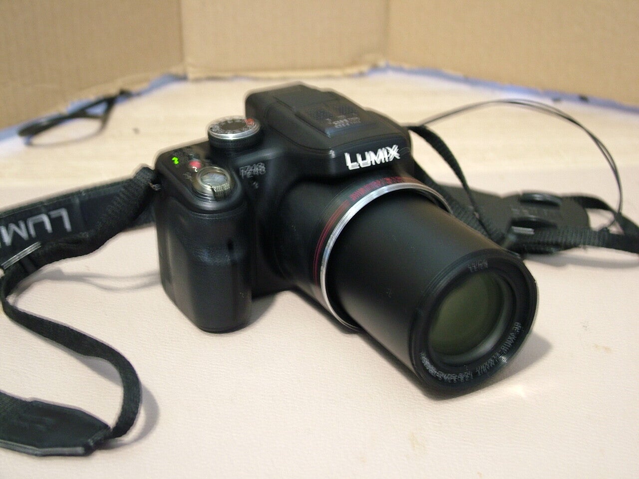 Panasonic Lumix FZ48 12.1MP 24X