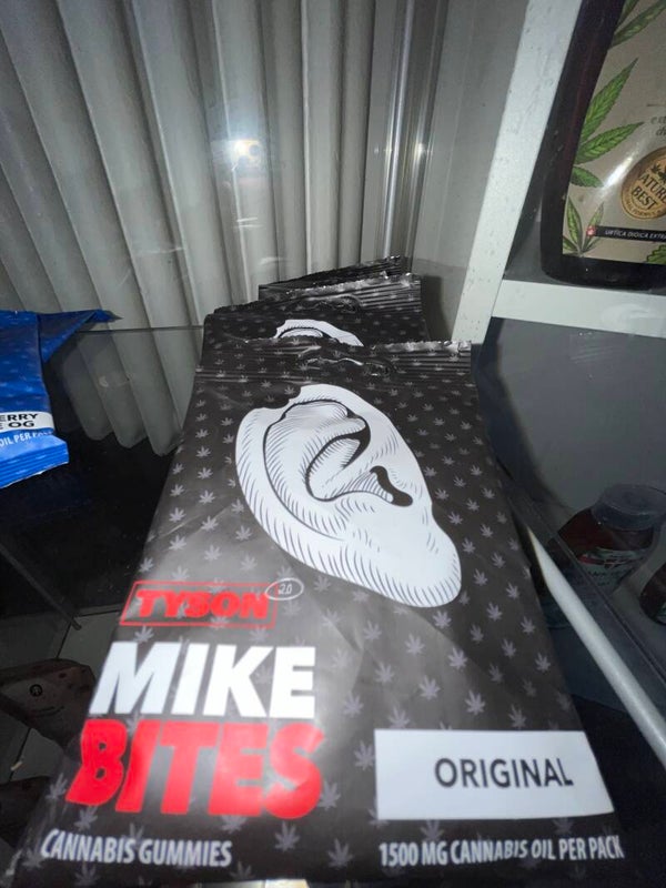 TYSON MIKE BITES