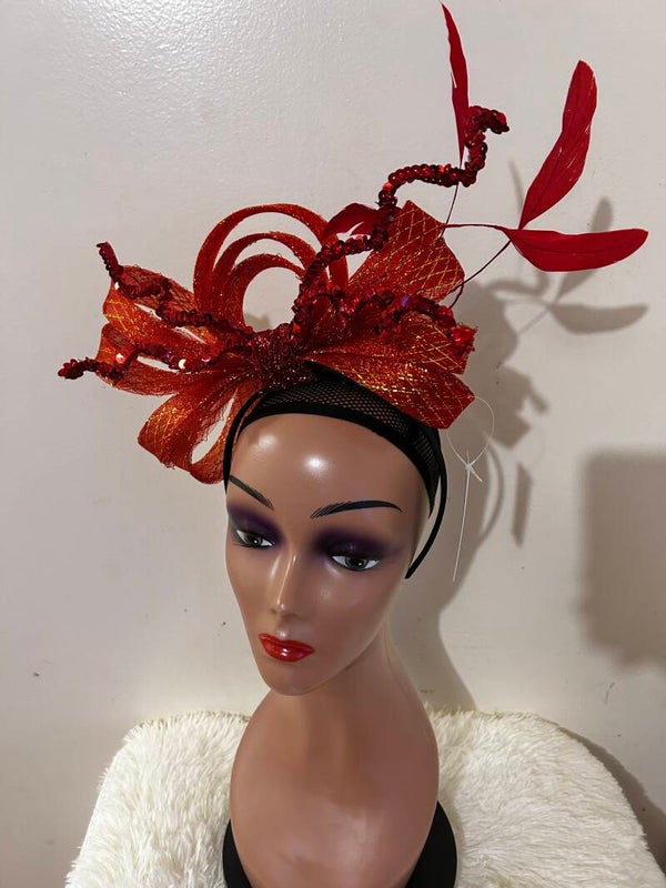 Beautiful tree fascinator for classic women. Suitable for all occasions.