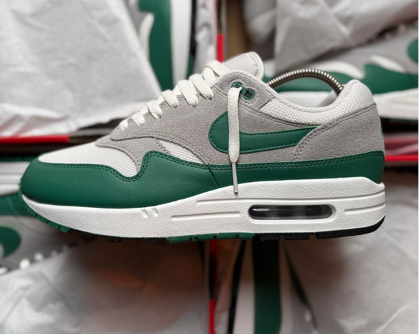 Nike Air Max 1 Evergreen Aura
