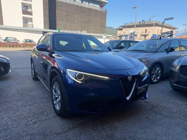 Alfa Romeo Stelvio AT8 Q4 B