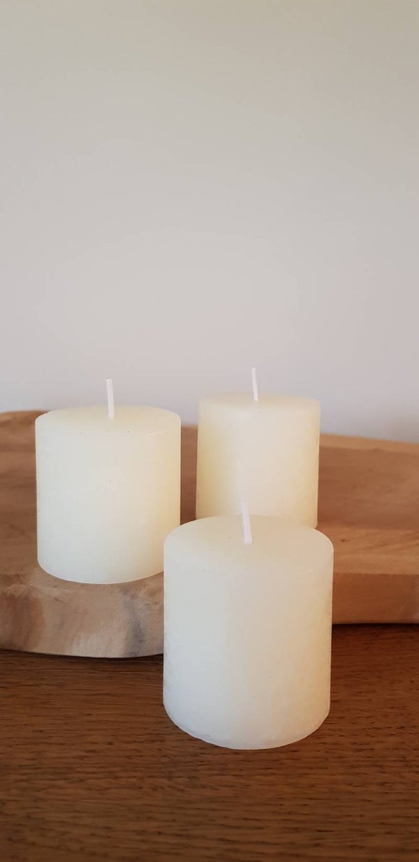 Stompkaarsje crème 5 cm, dia 5 cm