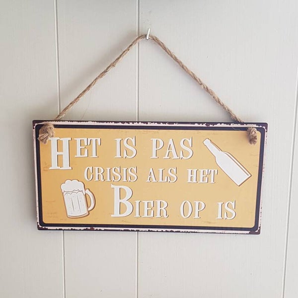 Muurhanger metaal 'Crisis Bier' beige 30 x 15 cm