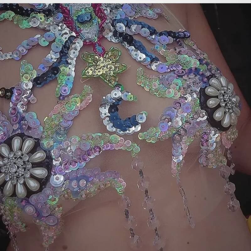 Sisijohanna embroidery top