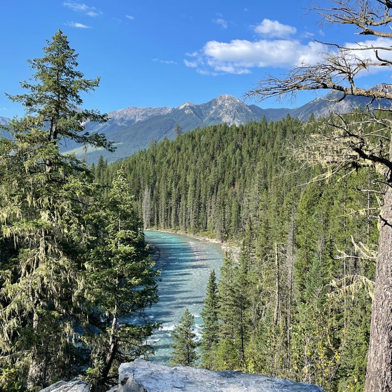 Kootenay River Radium