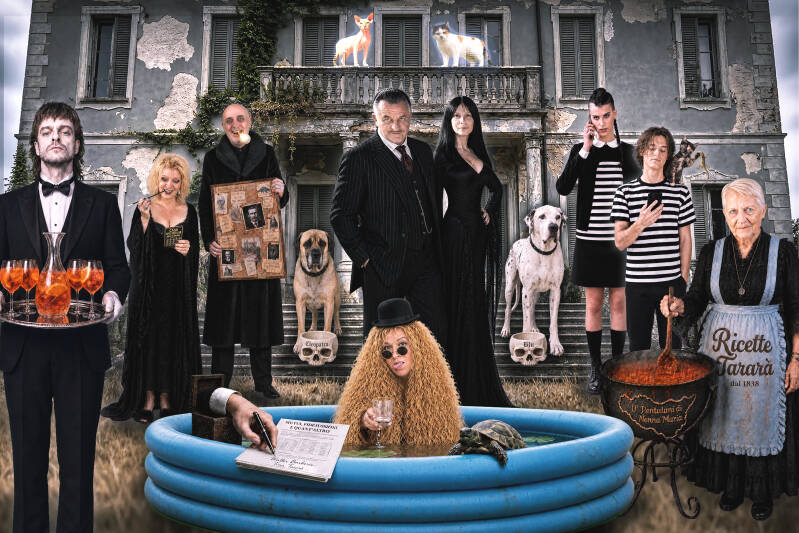 poster-addams-45x30-standard-0xvgbi.jpg
