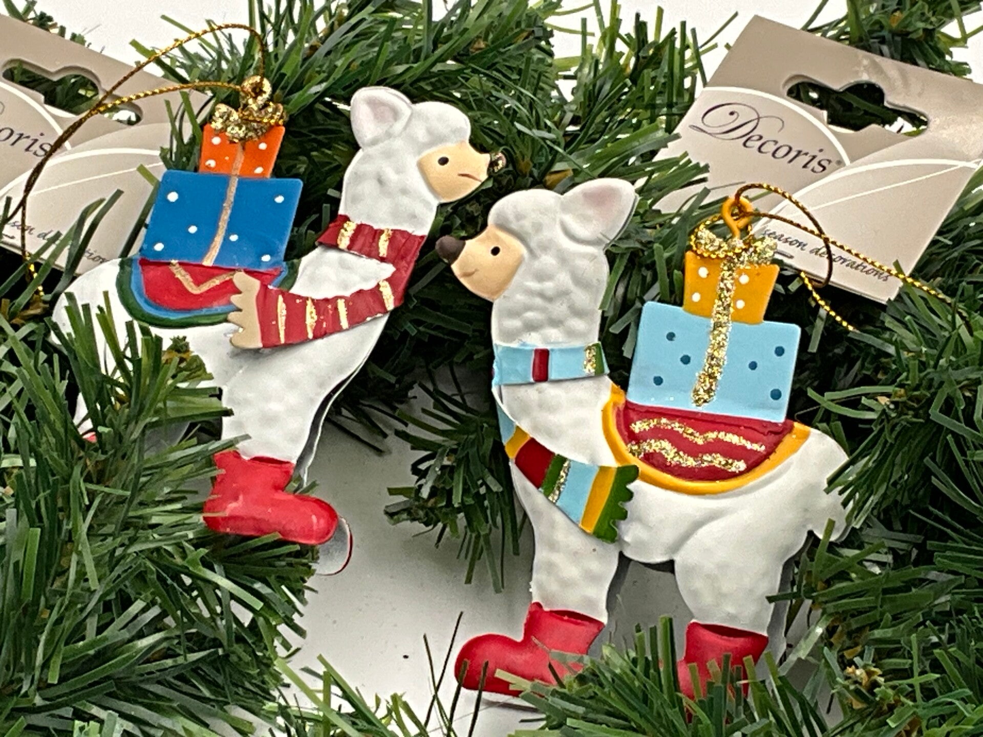 Kersthangers - Lama met Cadeautjes - set van 2