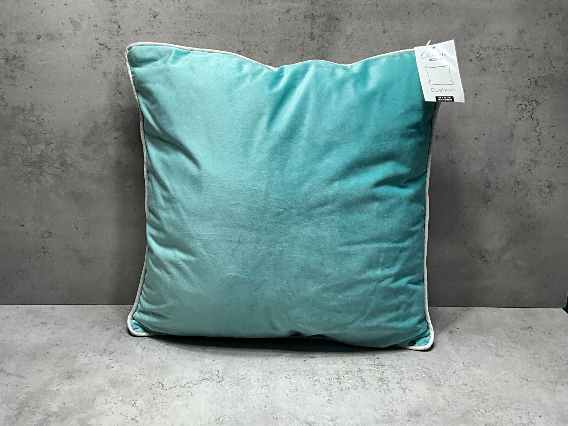 Sierkussen licht blauw/crème velvet