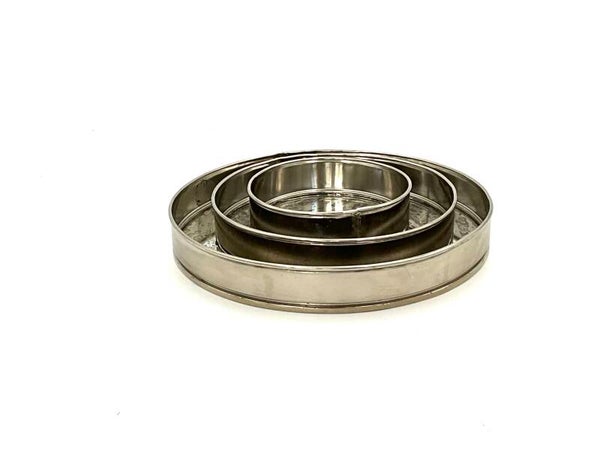 Set van 3 ronde metalen schaaltjes