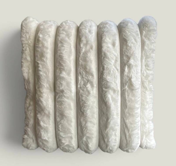 Rib Rabbit Fur Sierkussen Wit – 50 x 50 cm
