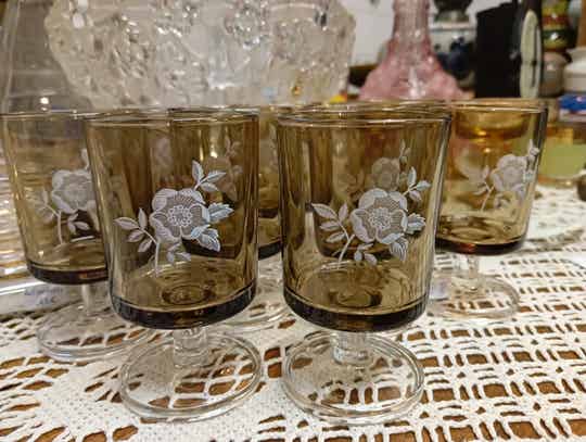 Très jolis verres fumés vintage