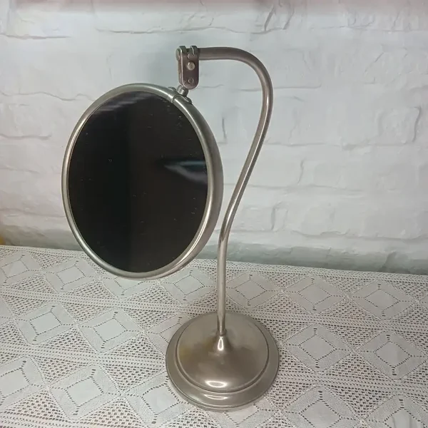 Très joli miroir de barbier vintage