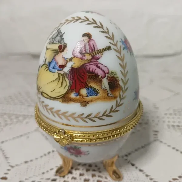 Très bel œuf de collection style Fabergé