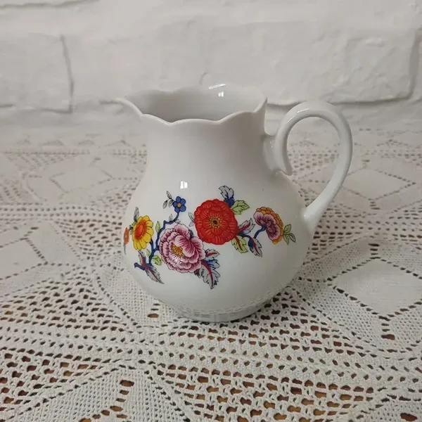 Très joli petit pot à lait vintage Johan Seltmann